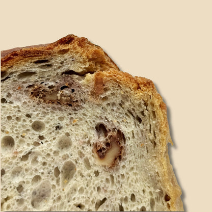 Ekşi Mayalı Cevizli Ekmek